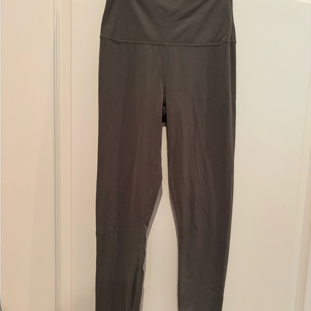 Stylish Gray and Green Women's Leggings - Picture 4 of 7